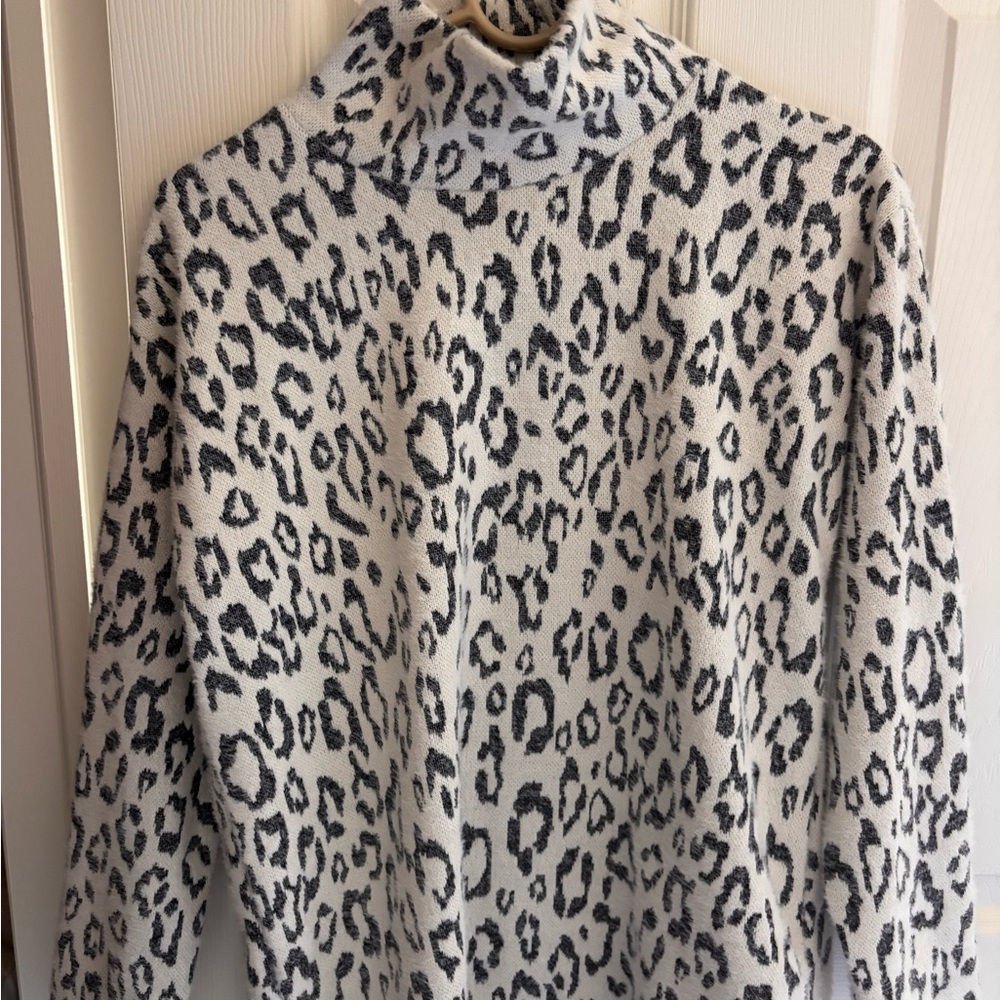 Chico's Cream and Black Leopard Print Mock Neck Pullover